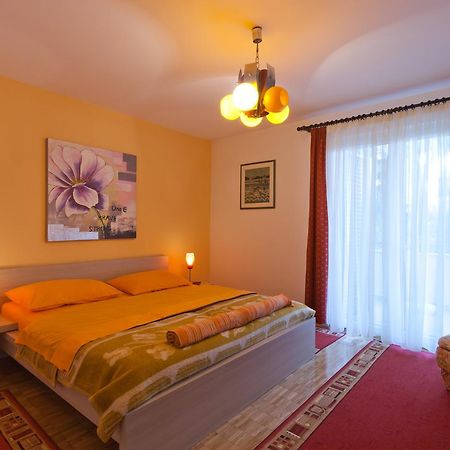Apartments Neda 포레치 외부 사진